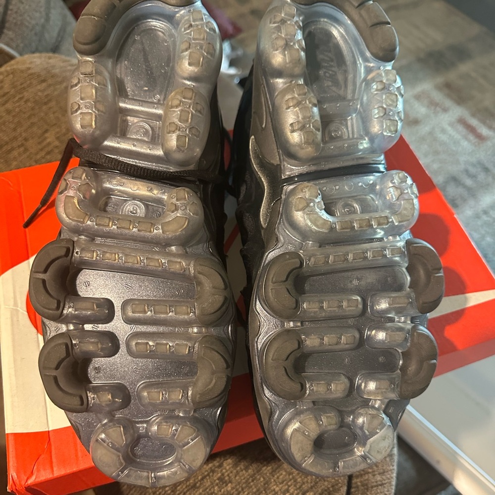 NIKE Air Vapormax Plus Ones, wore once Size 11.5